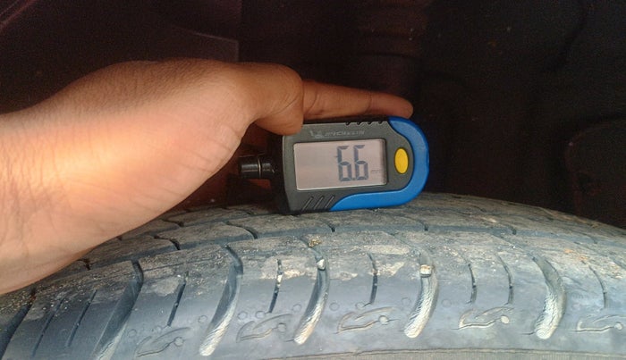 2021 Tata ALTROZ XZ PETROL, Petrol, Manual, 6,415 km, tyre