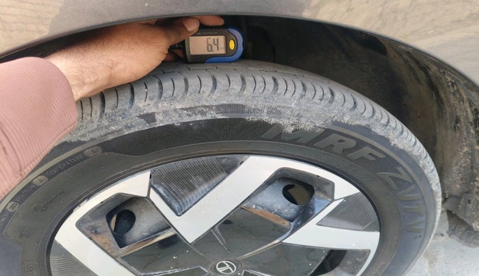 2025 Tata Tiago XM PETROL, Petrol, Manual, 5,582 km, tyre