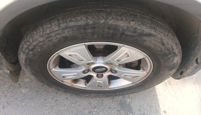 2013 Mahindra XUV500 W8, Diesel, Manual, 1,28,972 km, tyre