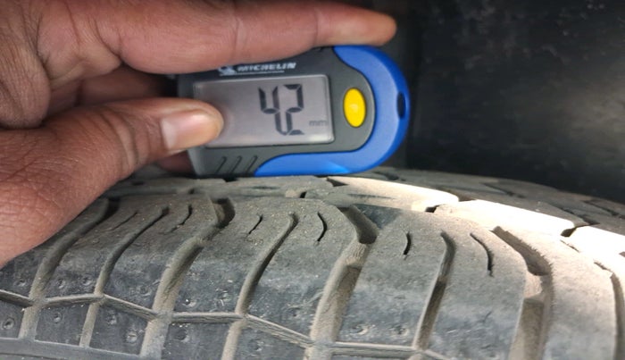 2020 Maruti Swift Dzire TOUR S-CNG, Petrol, Manual, 51,962 km, tyre