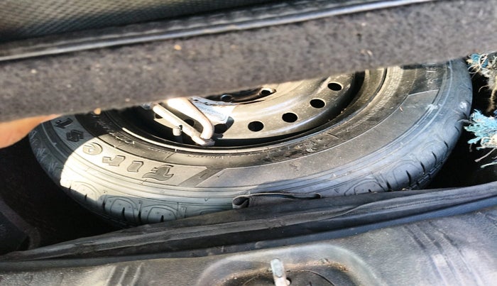 2018 Jeep Compass LIMITED (O) 2.0 DIESEL, Diesel, Manual, 1,21,188 km, tyre