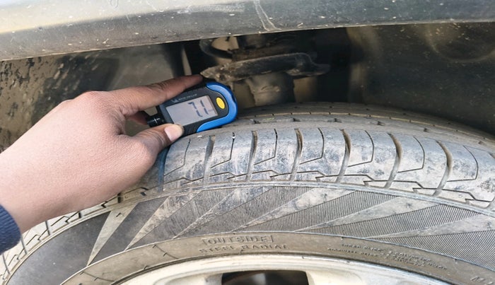 2018 Jeep Compass LIMITED (O) 2.0 DIESEL, Diesel, Manual, 1,21,188 km, tyre