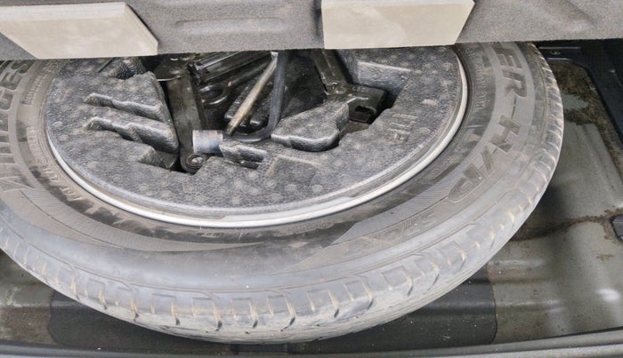 2016 Hyundai Creta SX (O) 1.6 DIESEL, Diesel, Manual, 90,092 km, tyre