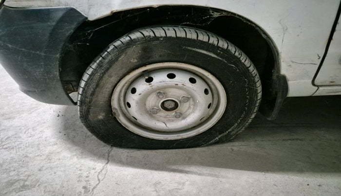 2011 Maruti Alto LXI, Petrol, Manual, 43,239 km, tyre