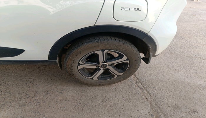 2022 Tata NEXON XZ PLUS PETROL, Petrol, Manual, 24,554 km, tyre