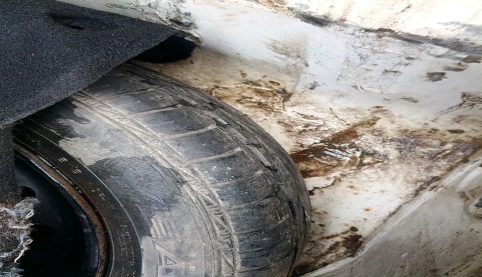 2012 Toyota Etios Liva GD, Diesel, Manual, 1,85,744 km, tyre