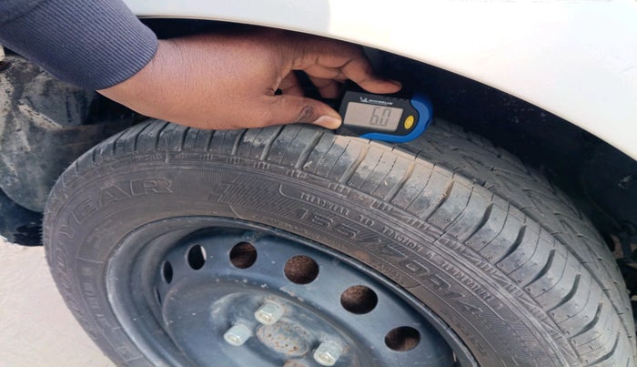 2012 Toyota Etios Liva GD, Diesel, Manual, 1,85,744 km, tyre