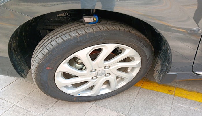 2025 Maruti Baleno ZETA PETROL 1.2, Petrol, Manual, 5,634 km, tyre