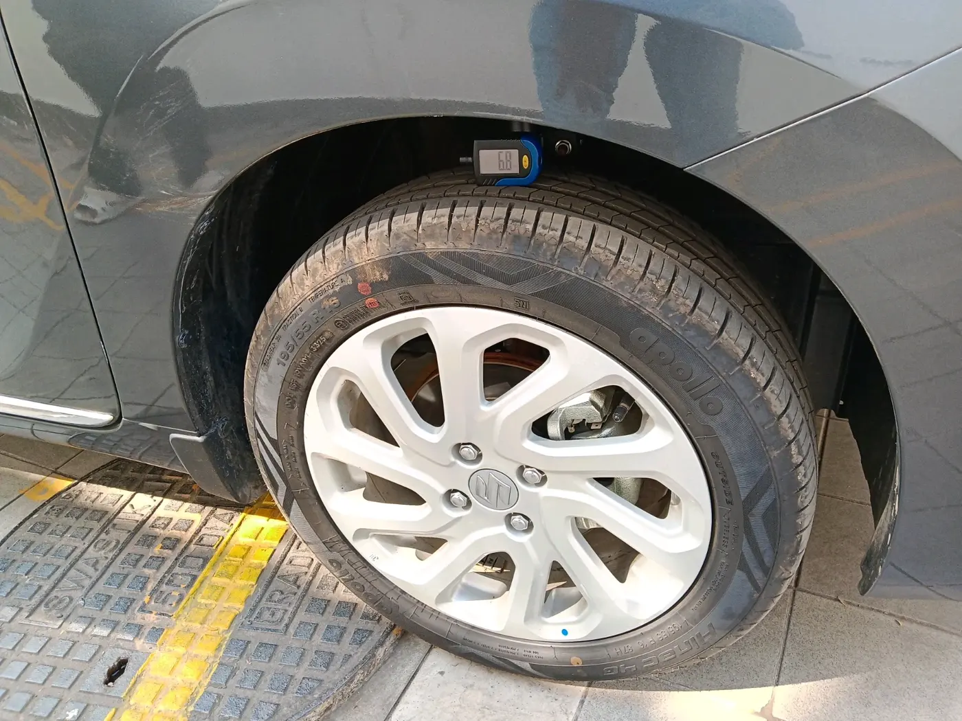 2025 Maruti Baleno ZETA PETROL 1.2, Petrol, Manual, 5,634 km, tyre