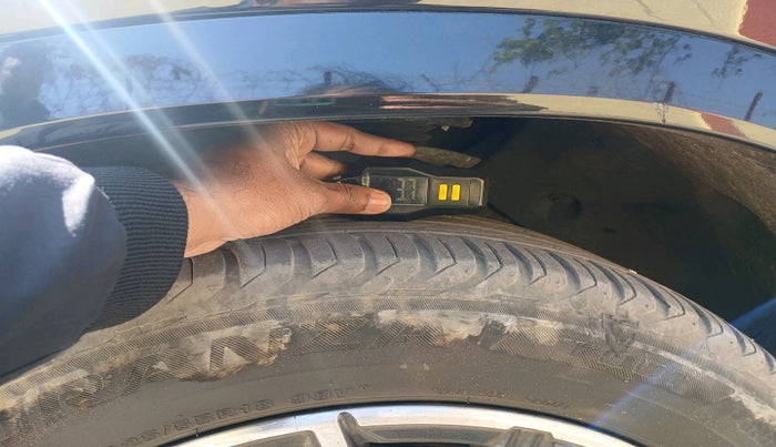 2024 BMW X1 sDrive18i M Sport, Petrol, Automatic, 33,106 km, tyre