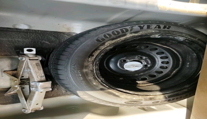 2016 Honda City 1.5L I-VTEC VX CVT, Petrol, Automatic, 79,703 km, tyre