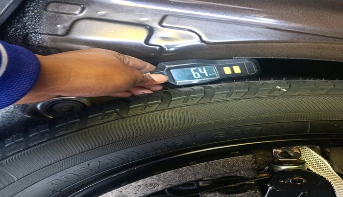 2020 Skoda Superb L&K 2.0 TSI AT, Petrol, Automatic, 56,124 km, tyre