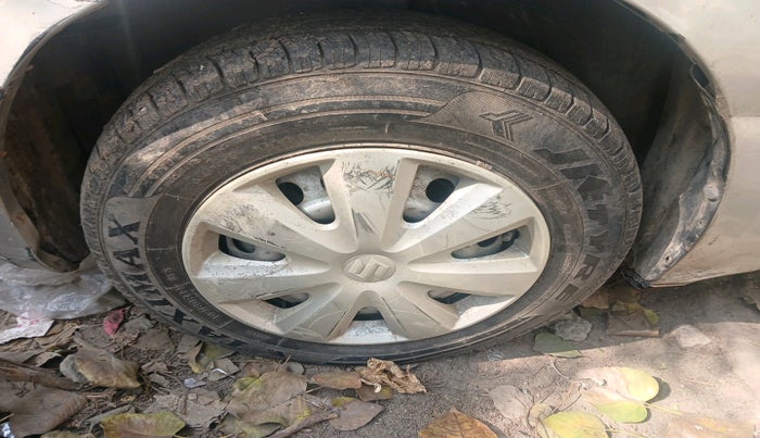 2011 Maruti Swift Dzire VXI, Petrol, Manual, 64,921 km, tyre