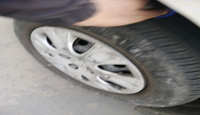 2015 Honda Amaze 1.2L I-VTEC S, Petrol, Manual, 82,160 km, tyre