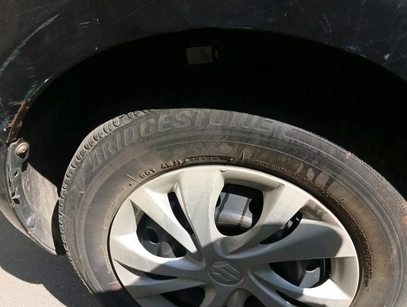 2011 Maruti Swift VXI, Petrol, Manual, 1,46,365 km, tyre