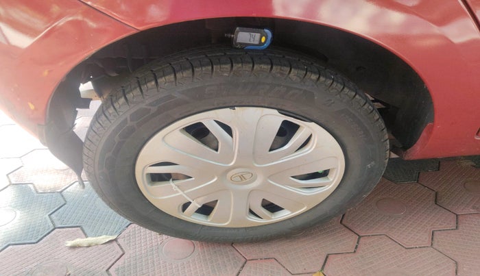 2012 Tata Indica Vista VX QUADRAJET, Diesel, Manual, 1,42,389 km, tyre