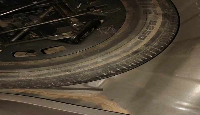 2011 Hyundai i10 MAGNA 1.2, Petrol, Manual, 58,485 km, tyre