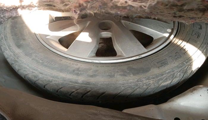 2012 Hyundai i20 SPORTZ 1.2, Petrol, Manual, 77,213 km, tyre