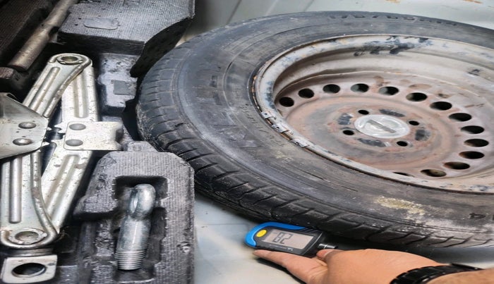 2014 Honda Amaze 1.2L I-VTEC S, Petrol, Manual, 47,765 km, tyre