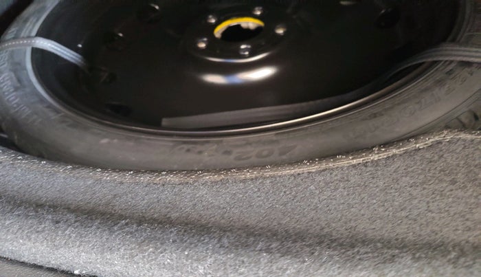 2024 Mercedes Benz E Class E 200 EXCLUSIVE, Petrol, Automatic, 3,396 km, tyre