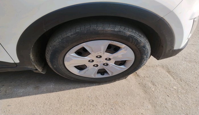 2015 Hyundai Creta S 1.4 DIESEL, Diesel, Manual, 1,91,238 km, tyre