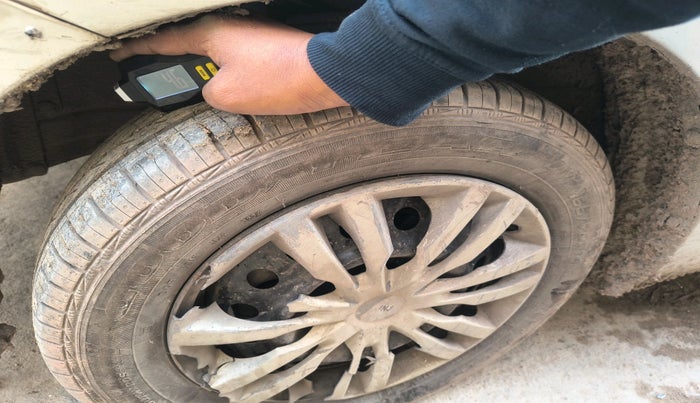 2017 Maruti Wagon R 1.0 VXI, Petrol, Manual, 1,14,748 km, tyre