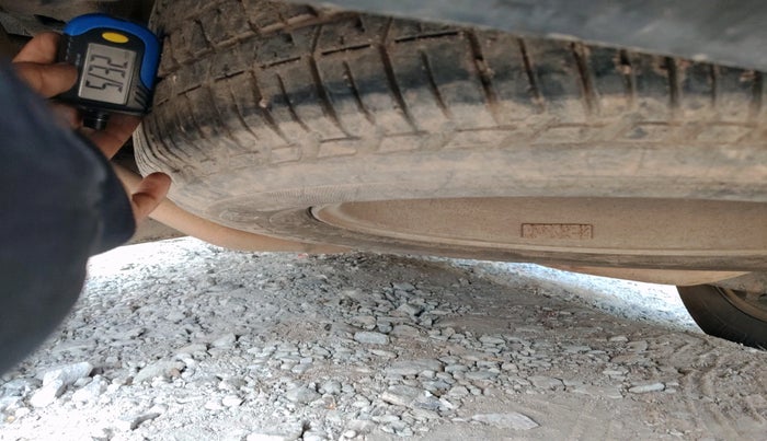 2013 Mahindra XUV500 W8, Diesel, Manual, 1,81,984 km, tyre