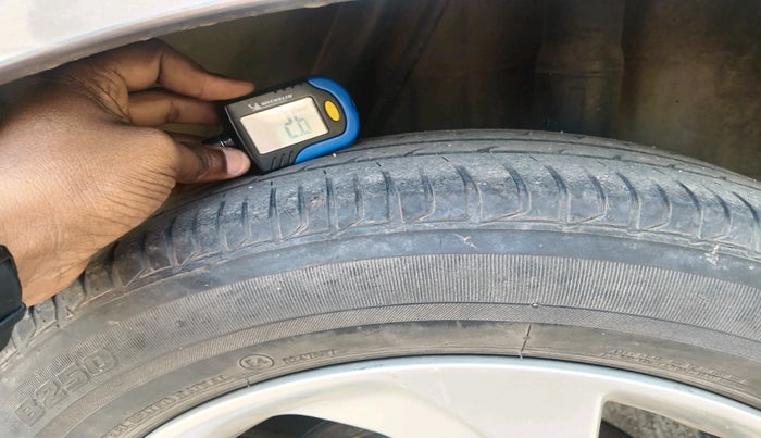 2016 Honda City 1.5L I-VTEC V MT, Petrol, Manual, 73,886 km, tyre