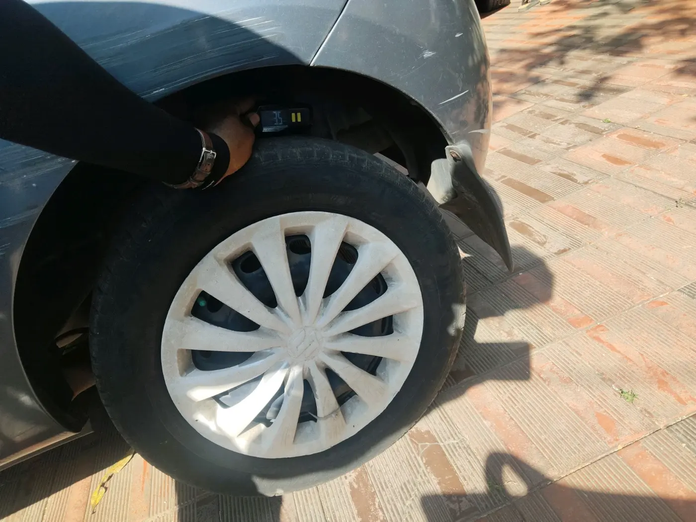 2011 Tata Indica Vista TERRA TDI, Diesel, Manual, 91,946 km, tyre