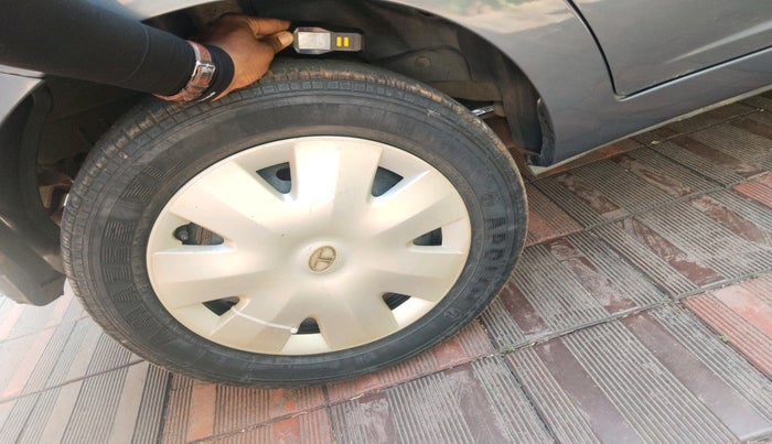 2011 Tata Indica Vista TERRA TDI, Diesel, Manual, 91,946 km, tyre