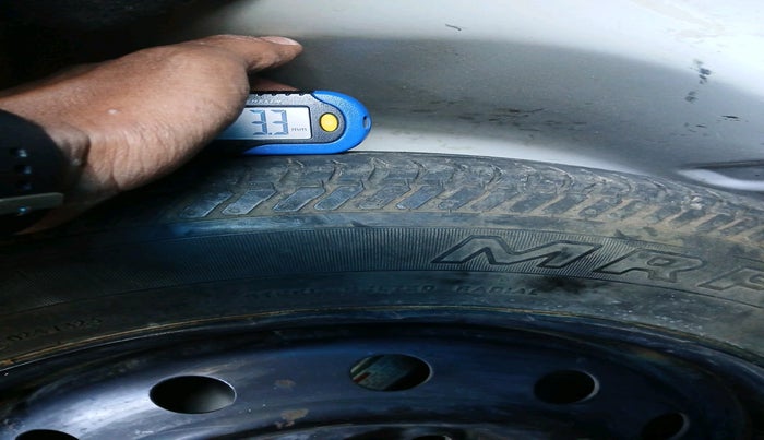 2015 Maruti Swift Dzire VDI, Diesel, Manual, 1,21,134 km, tyre