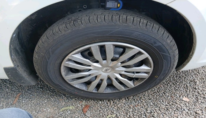 2015 Maruti Swift Dzire VDI, Diesel, Manual, 1,21,134 km, tyre