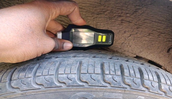 2012 Maruti Alto K10 VXI, Petrol, Manual, 77,045 km, tyre