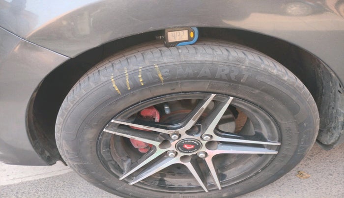 2019 Hyundai Grand i10 MAGNA 1.2 KAPPA VTVT CNG, Petrol, Manual, 1,02,653 km, tyre