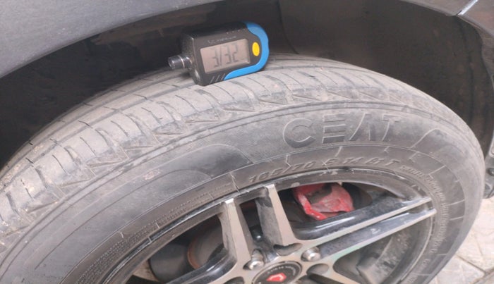 2019 Hyundai Grand i10 MAGNA 1.2 KAPPA VTVT CNG, Petrol, Manual, 1,02,653 km, tyre