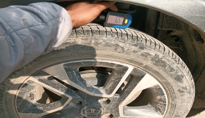 2023 Tata Tiago XZ PLUS PETROL, Petrol, Manual, 26,889 km, tyre