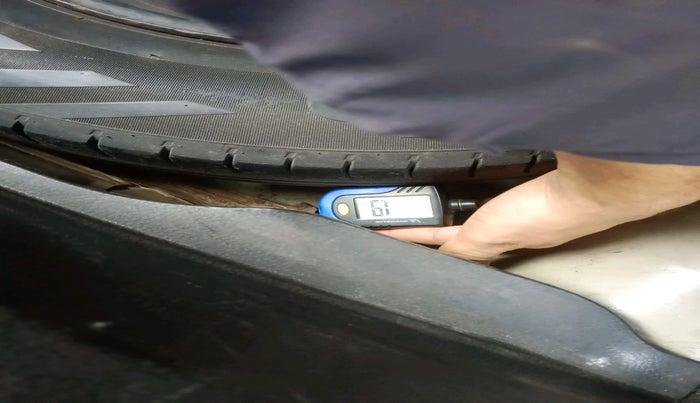 2014 Maruti Swift Dzire VXI, Petrol, Manual, 1,59,000 km, tyre