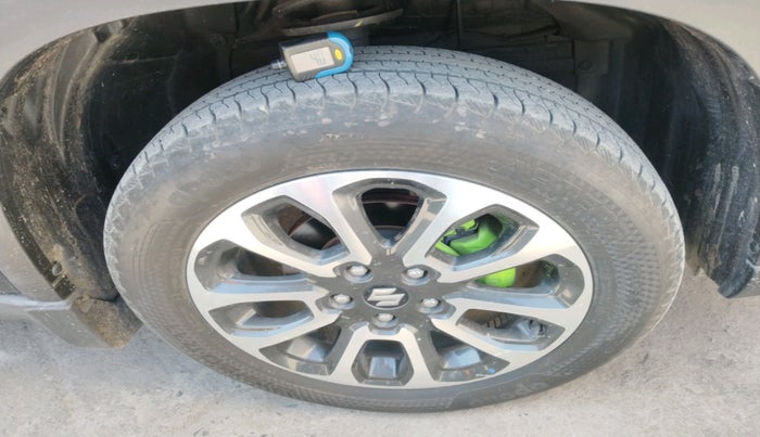 2023 Maruti Grand Vitara ALPHA SMART HYBRID, Petrol, Manual, 31,751 km, tyre