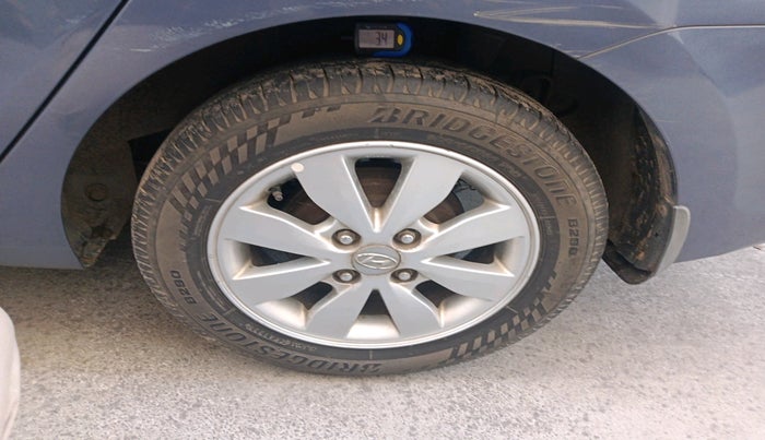 2015 Hyundai Xcent S (O) 1.2, Petrol, Manual, 69,521 km, tyre