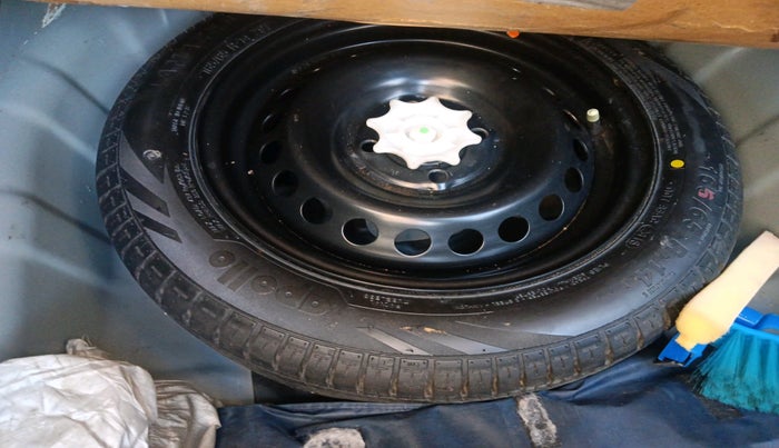 2015 Hyundai Xcent S (O) 1.2, Petrol, Manual, 69,521 km, tyre