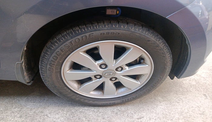 2015 Hyundai Xcent S (O) 1.2, Petrol, Manual, 69,521 km, tyre