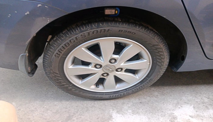 2015 Hyundai Xcent S (O) 1.2, Petrol, Manual, 69,521 km, tyre