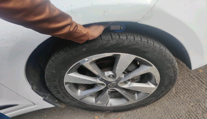 2015 Hyundai Elite i20 SPORTZ 1.4 CRDI, Diesel, Manual, 1,16,590 km, tyre