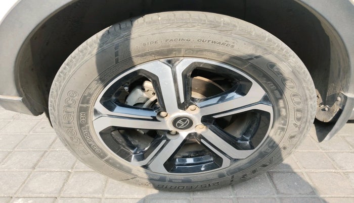 2021 Tata NEXON XZ PLUS PETROL SUNROOF, Petrol, Manual, 31,142 km, tyre