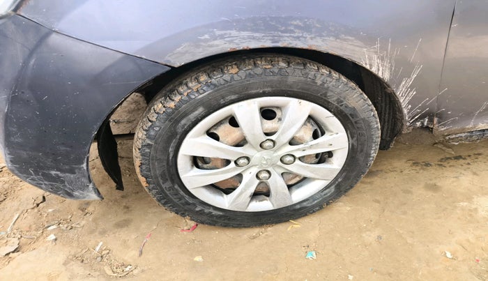 2011 Hyundai Eon MAGNA, Petrol, Manual, 78,260 km, tyre