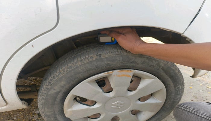 2016 Maruti Alto K10 VXI, Petrol, Manual, 86,979 km, tyre