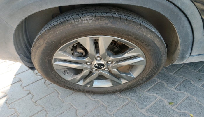 2020 KIA SELTOS HTX 1.5 DIESEL, Diesel, Manual, 60,755 km, tyre