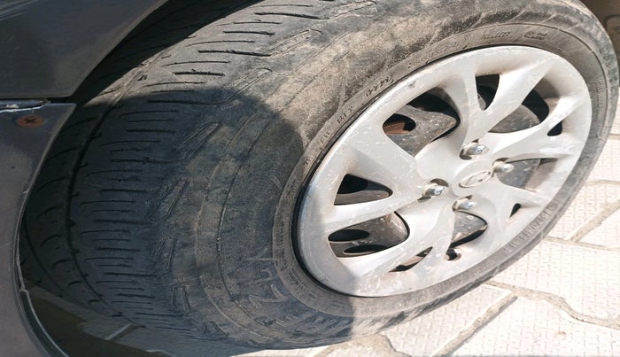 2017 Hyundai Grand i10 SPORTZ 1.1 CRDI, Diesel, Manual, 87,727 km, tyre