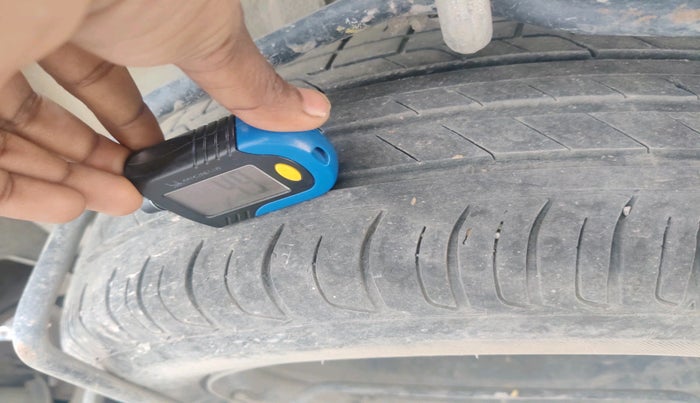 2022 Maruti XL6 ZETA MT, Petrol, Manual, 75,629 km, tyre