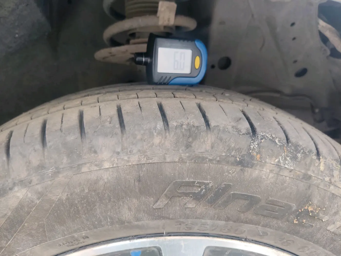 2022 Maruti XL6 ZETA MT, Petrol, Manual, 75,629 km, tyre